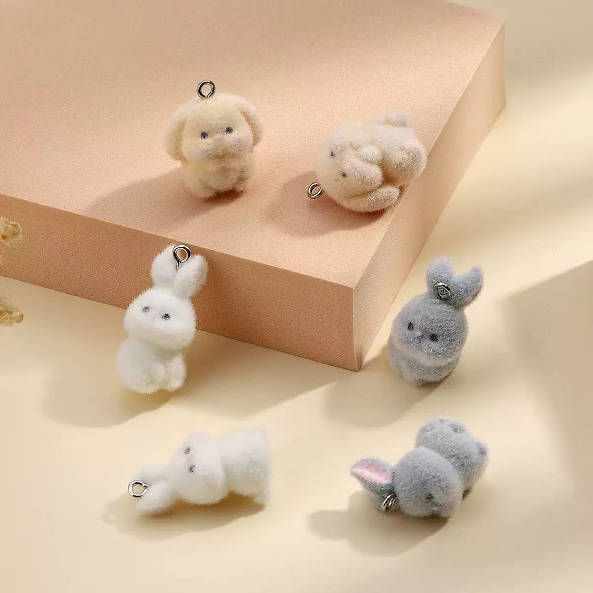 10 szt. Flokowane Figurki Król – Resin Art Earrings recenzja i cena